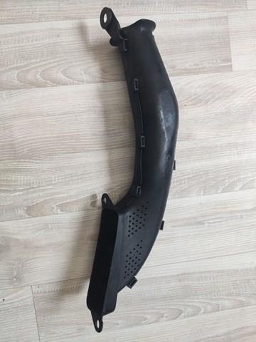 Воздухозаборник Ford AV619E635BD