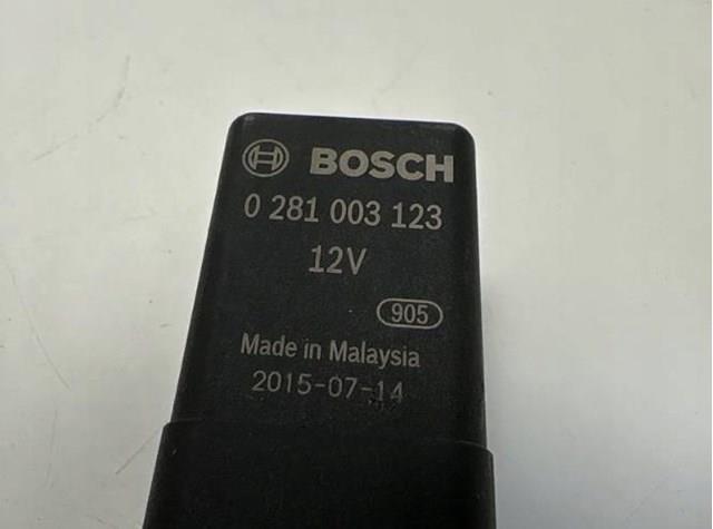  Land Rover LR117592