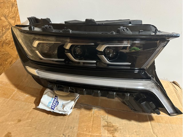 92102R5110 Hyundai/Kia Фара передняя правая