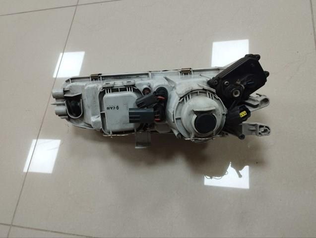 Фары Мазда Кседос 6