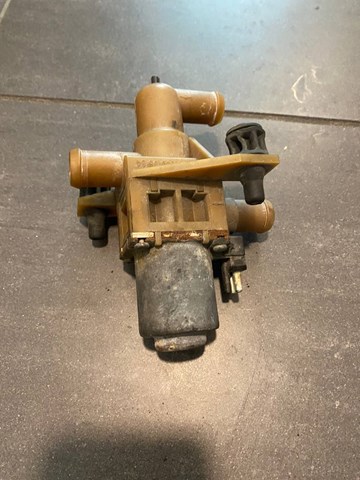 Кран печки 18300684 Mercedes