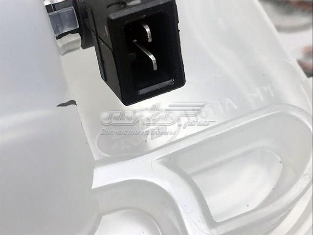 Купить LR088547 Land Rover Водяной бачок системы охлаждения