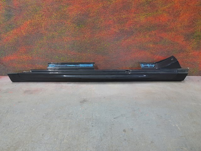 51777381033 BMW 