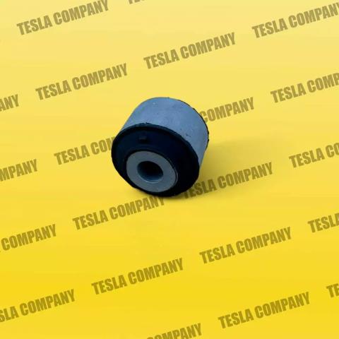  102742600C Tesla Motors