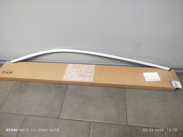 Молдинг крыши передний правый Renault (RVI) 802842017R цена, от 53.08 USD