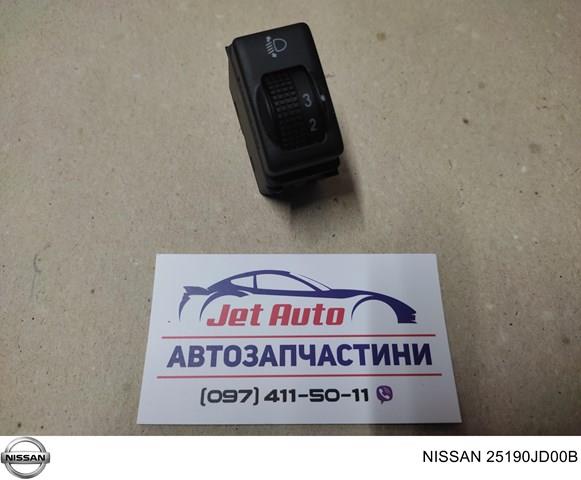 Кнопка (регулятор) корректора фар на Nissan Qashqai I 
