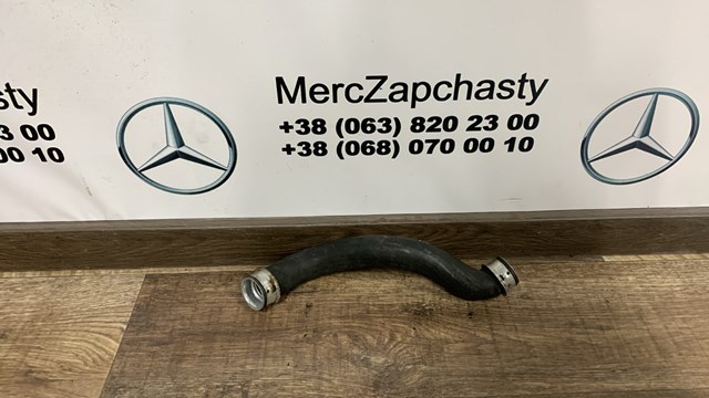 Патрубок системи охолодження A2045011582 MERCEDES