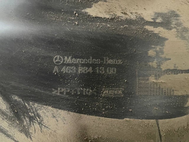 Правый подкрылок переднего крыла Mercedes 4638842800 цена, от 94.68 USD