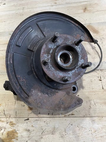 Купить 40014JN00A Nissan/Infiniti Ось передняя и поворотные кулаки