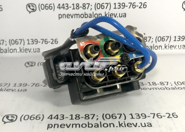 Блок клапанов регулируемой подвески 97035815322 Porsche