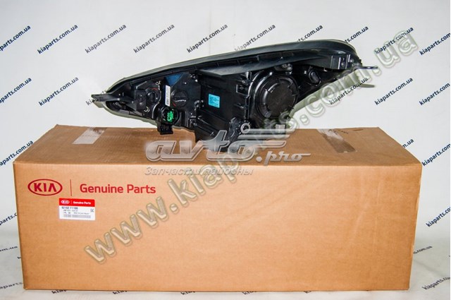 Правая блок фара Hyundai/Kia 92102F1100 цена, от 360.27 USD