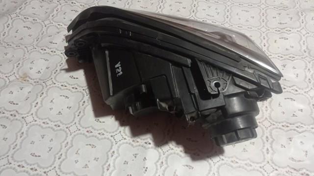 Правая фара 921023E5XX Hyundai/Kia