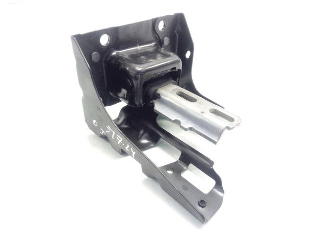 Купить 9810216980 Peugeot/Citroen Кронштейн подушки (опоры) двигателя левой