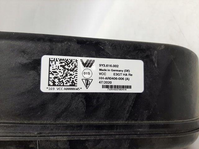 9Y3616002 Porsche 