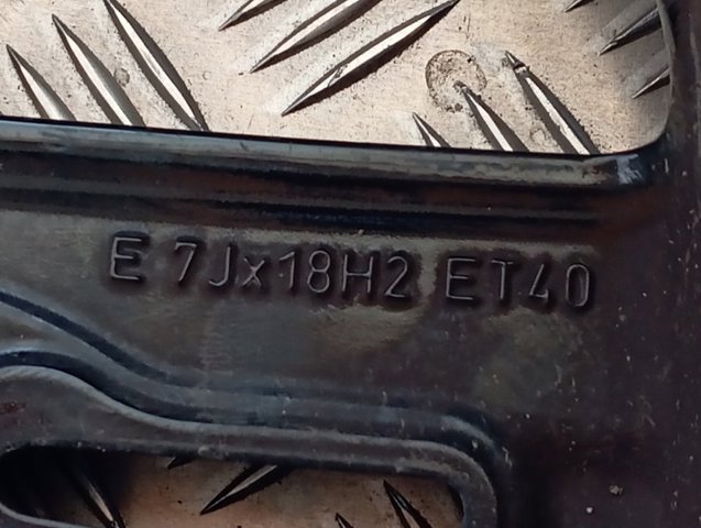 81A601025AM VAG Оригинальные диски
