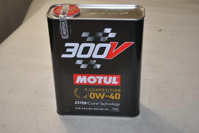 Моторное масло 826302 Motul