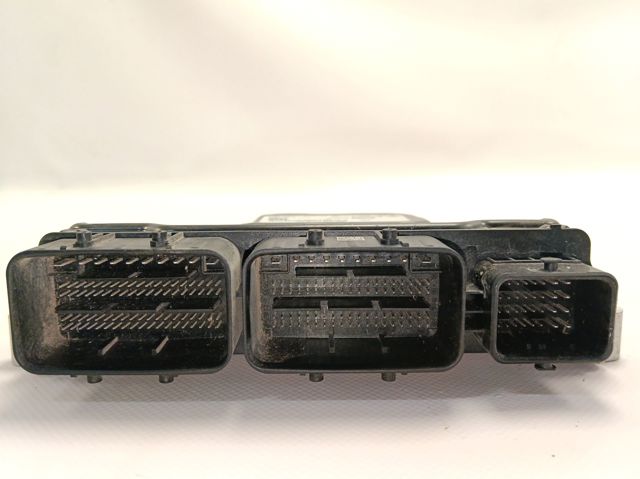 Модуль управления двигателем Renault (RVI) 237107894S