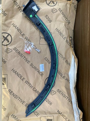  9Y0853817G2X Porsche