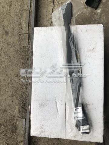 KB7W563K5 Mazda Уплотнитель крыла
