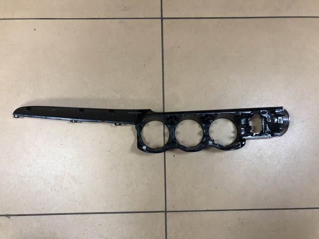 Молдинг (накладка) приборной панели "торпедо" правый Mercedes A2476805902 цена, от 82.53 USD