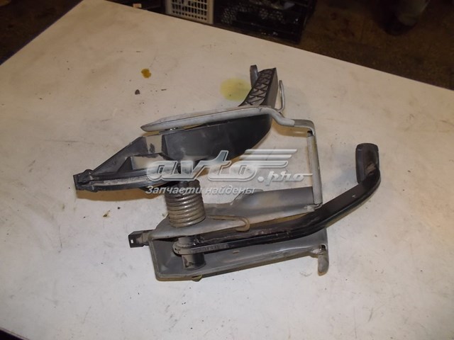  Renault (RVI) 8200215958 цена, от 38.33 USD