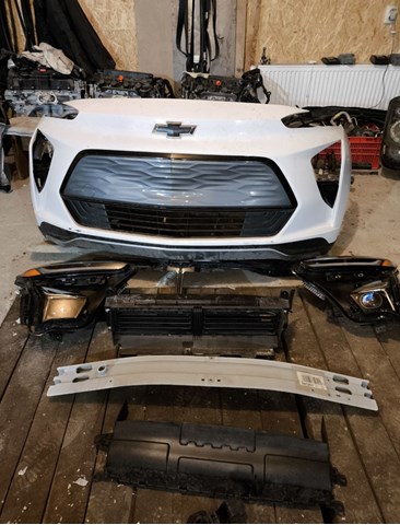 Бампер передний Opel 42779867
