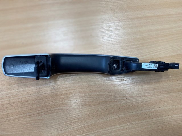 Ручка двери передней наружная правая Ford GJ7Z5422404ABPTM цена, от 31.78 USD
