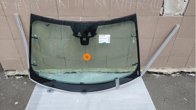 Лобовое стекло LR184657 Land Rover