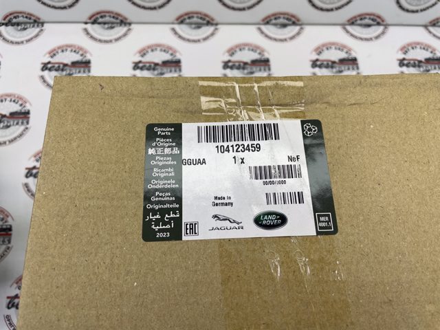 104123459 Land Rover 