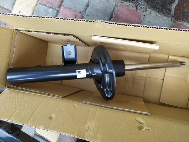 Купить 54303W310P Mitsubishi Амортизатор подвески передний левый