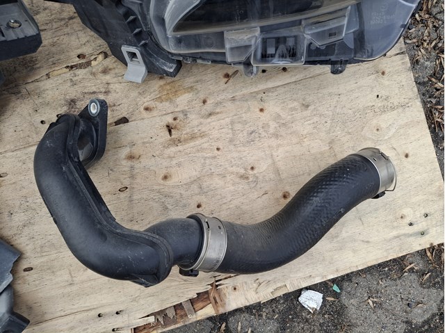 Mangueira (cano derivado) esquerda de intercooler para Mazda CX-9 (TC)