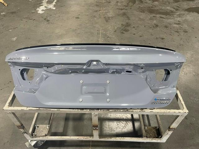 Купить 68500TVAA10ZZ Honda Крышка багажника