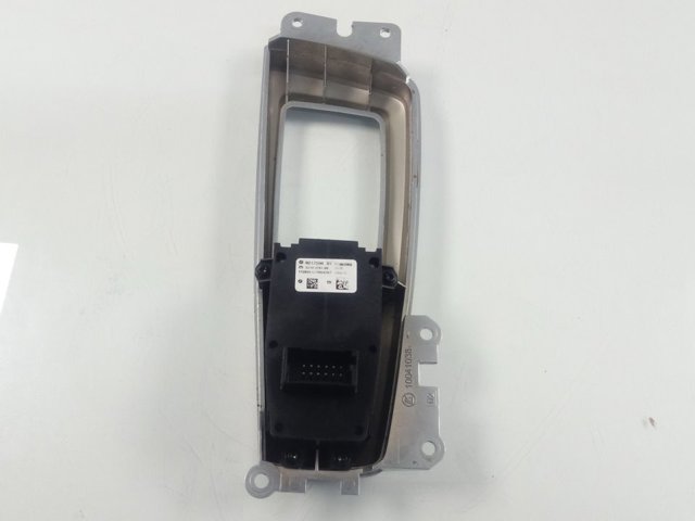 921759401 BMW 