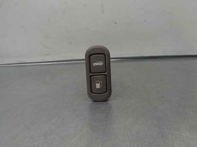 Кнопка салона привода крышки багажника (двери 3/5-й (ляды) Hyundai/Kia 935503E000