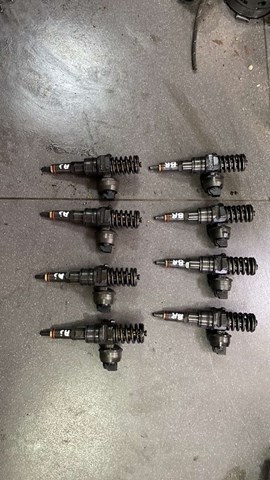 0414720037 Bosch Топливные форсунки