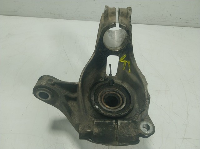 Кулак поворотный передний левый Land Rover LR055290