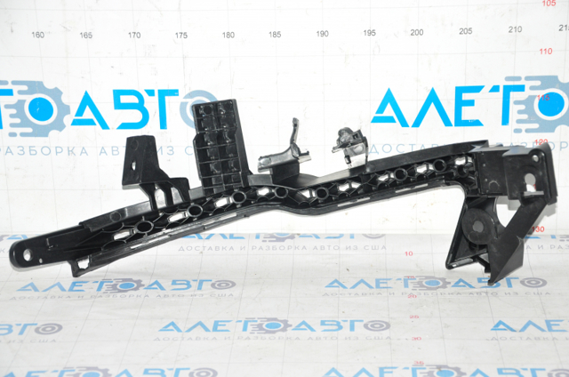 Правое крепление переднего бампера FPS FP6735934 цена, от 13.52 USD