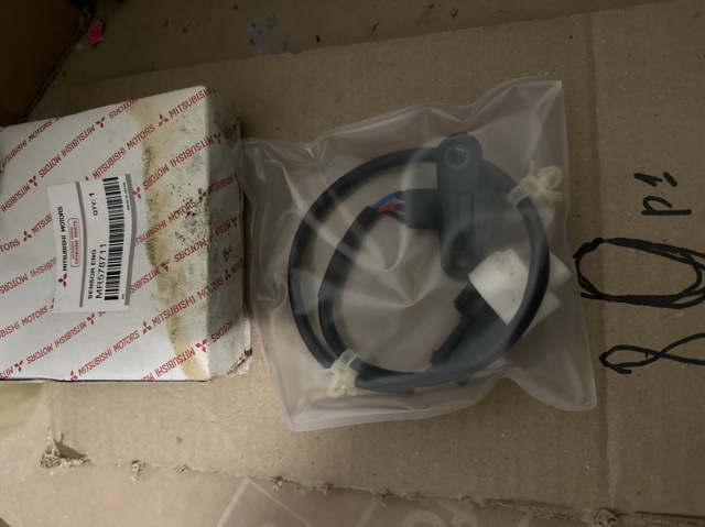 Датчик коленвала Q2120384 Q-fix