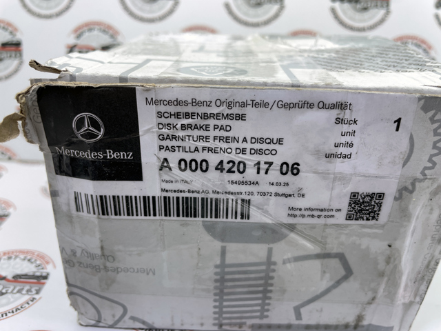 A0004201706 Mercedes Колодки тормозные дисковые комплект
