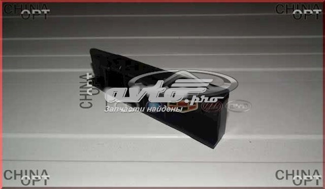 Кронштейн бампера переднего правый S212803512 Chery