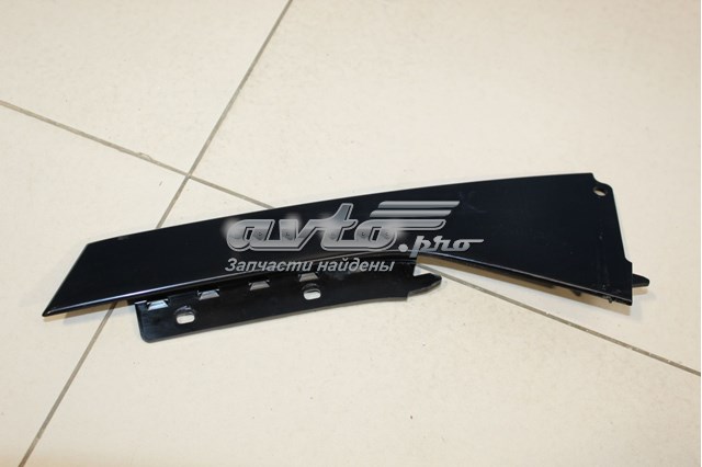 LR050770 Land Rover Накладка задней двери, левой, вертикальная