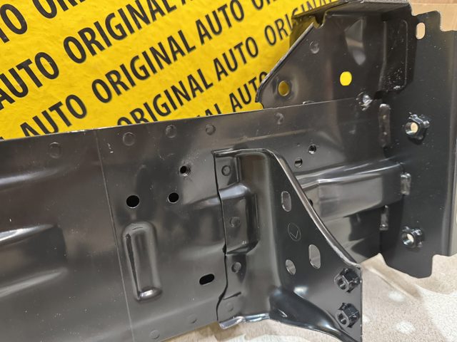 KB7W5431XA Mazda Четверть передняя левая