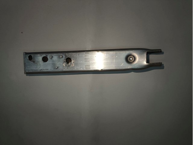 Купить 51117301587 BMW Кронштейн усилителя переднего бампера