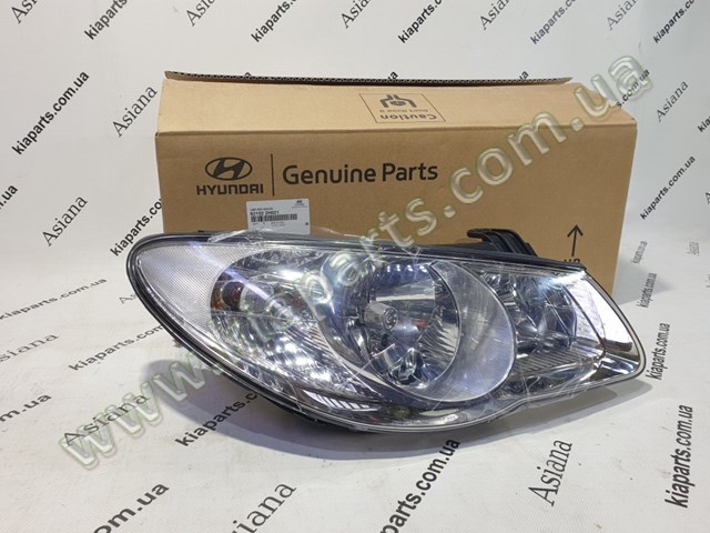 Правая фара 921022H021 Hyundai/Kia
