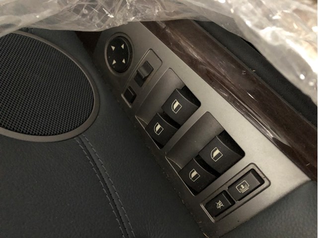 Unidade de botões dianteira esquerda de controlo de elevador de vidro para BMW 7 (E65, E66, E67)