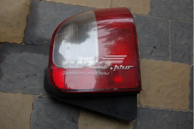Lanterna traseira direita para Rover 400 (RT)
