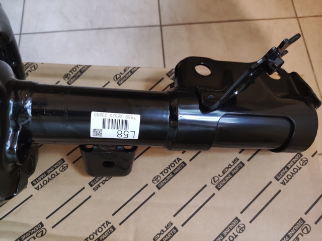 4852080626 Toyota Амортизатор передний левый
