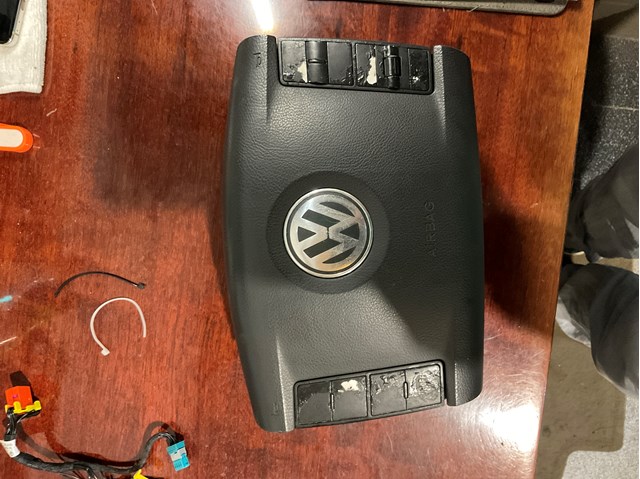 Airbag в мультируль VAG 7L6880201CN цена, от 63.35 USD