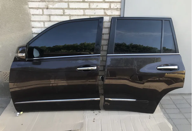 6700460490 Toyota Дверь пассажирская задняя левая