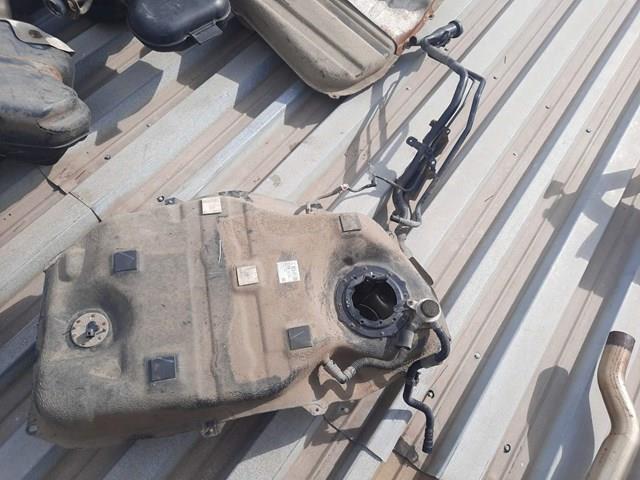 KD3542110E Mazda Бак топливный